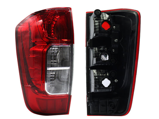 CALAVERA IZQ S/ARNES (SENCILLA/DOBLE CABINA S-SE/LUJO XE-LE) (ROJO/BLANCO)