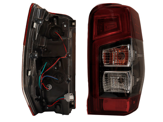 CALAVERA DER C/ARNES C/LED C/DRL (ROJO/BLANCO/BLANCO)